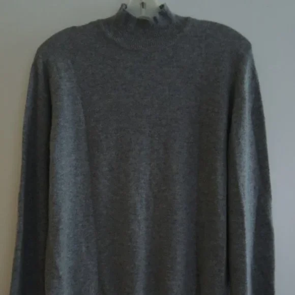 Mens Sweater Size S Saks Fifth Avenue Gray Cashmere Mock T Neck $278 Value NWOT